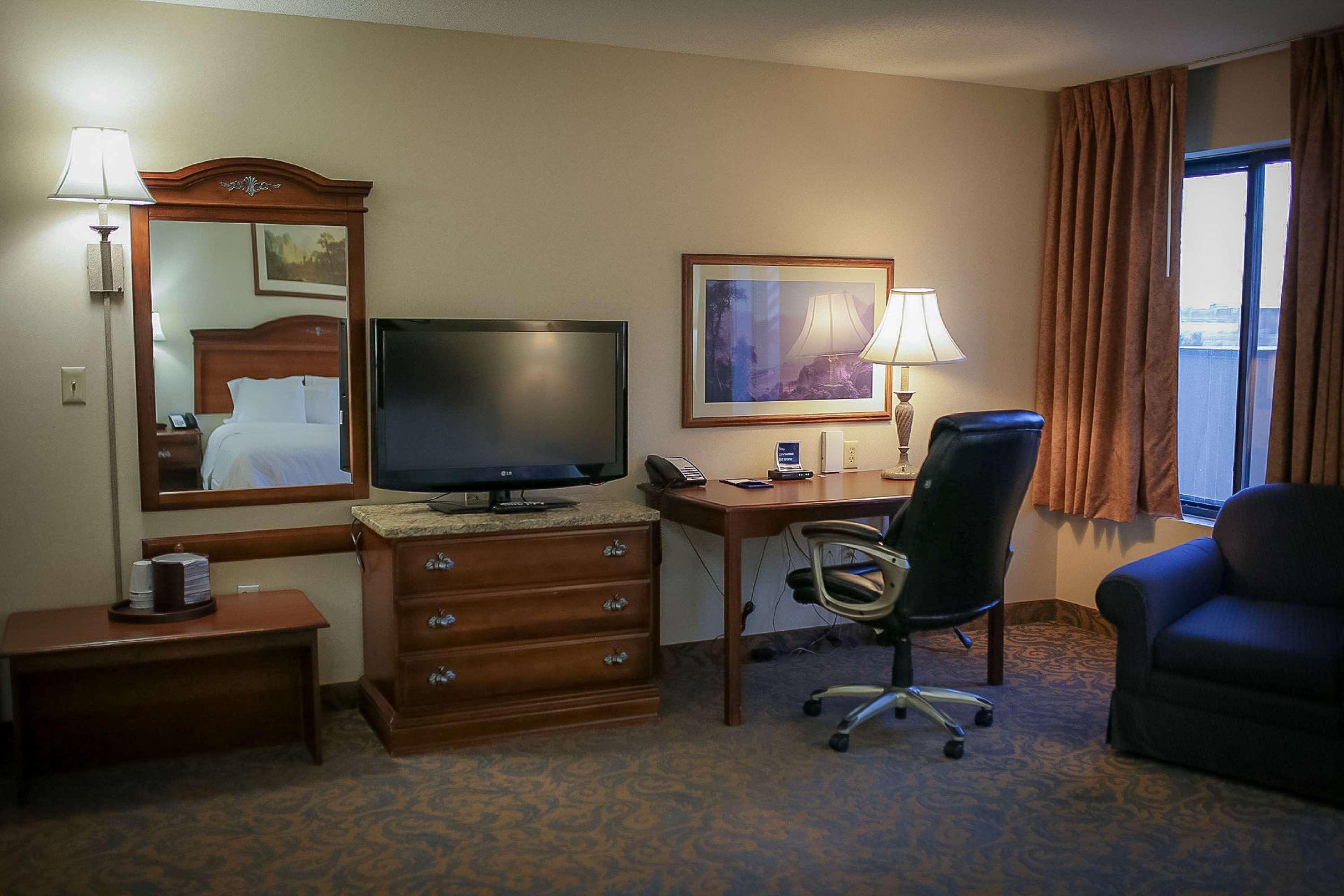 Surestay Plus Hotel By Best Western Cheyenne Exterior photo