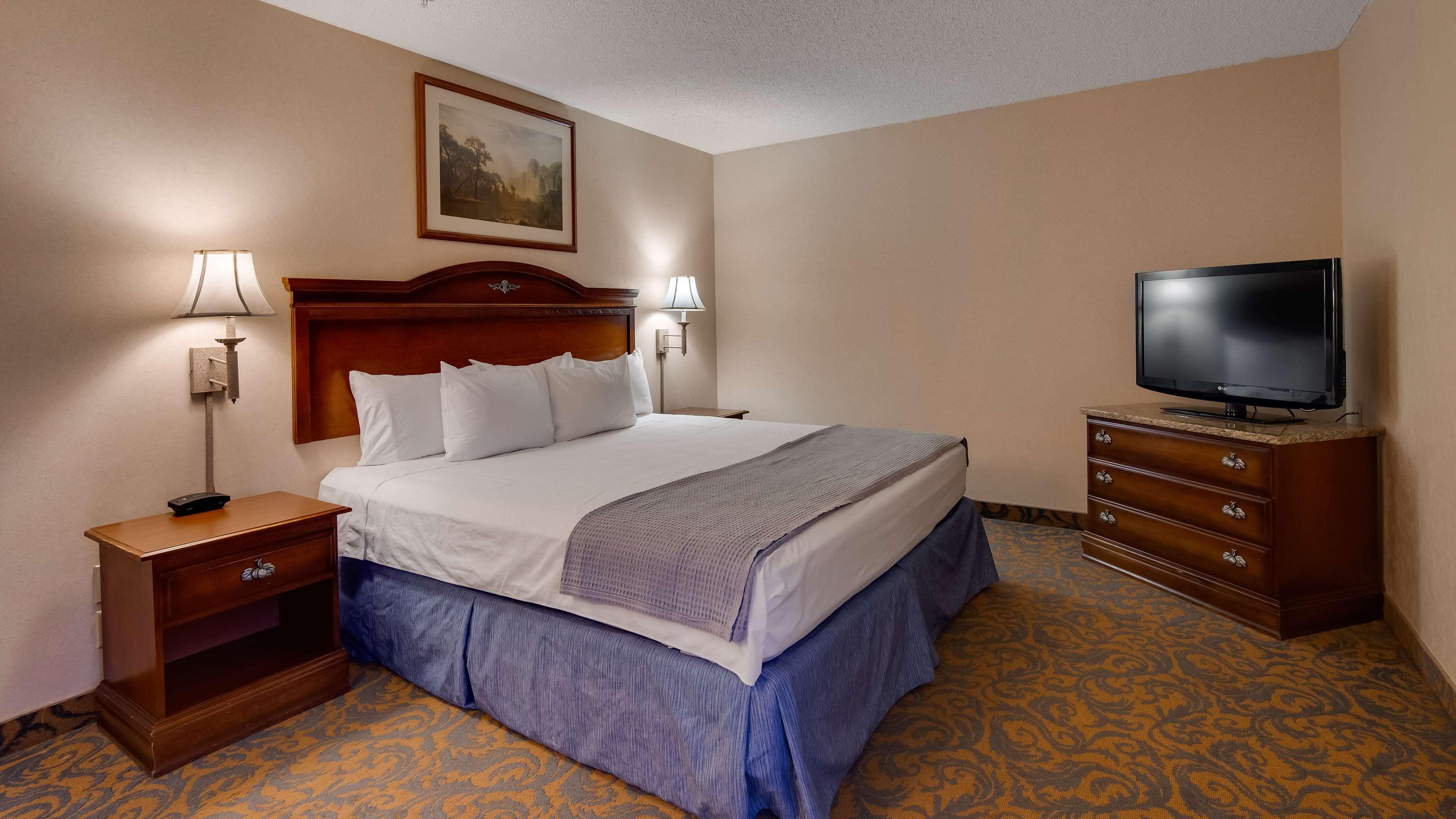 Surestay Plus Hotel By Best Western Cheyenne Exterior photo