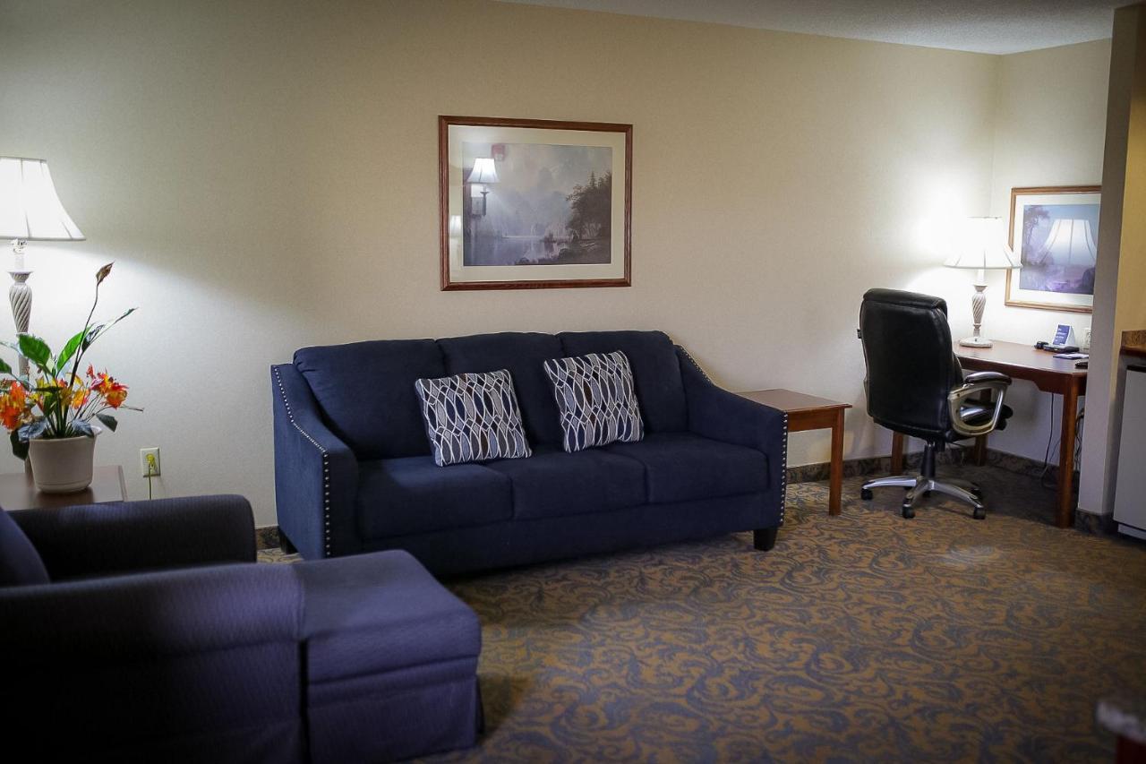 Surestay Plus Hotel By Best Western Cheyenne Exterior photo