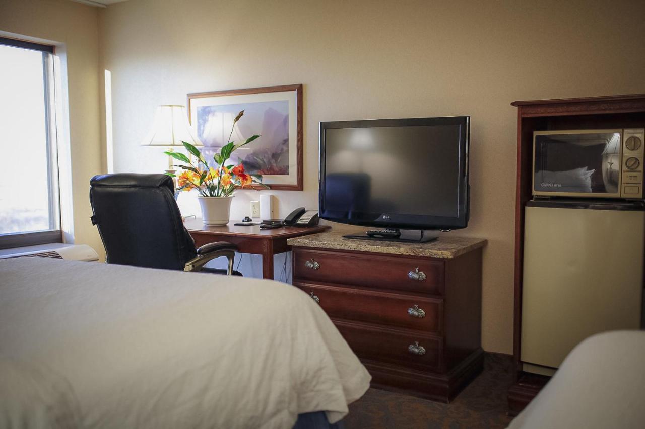 Surestay Plus Hotel By Best Western Cheyenne Exterior photo